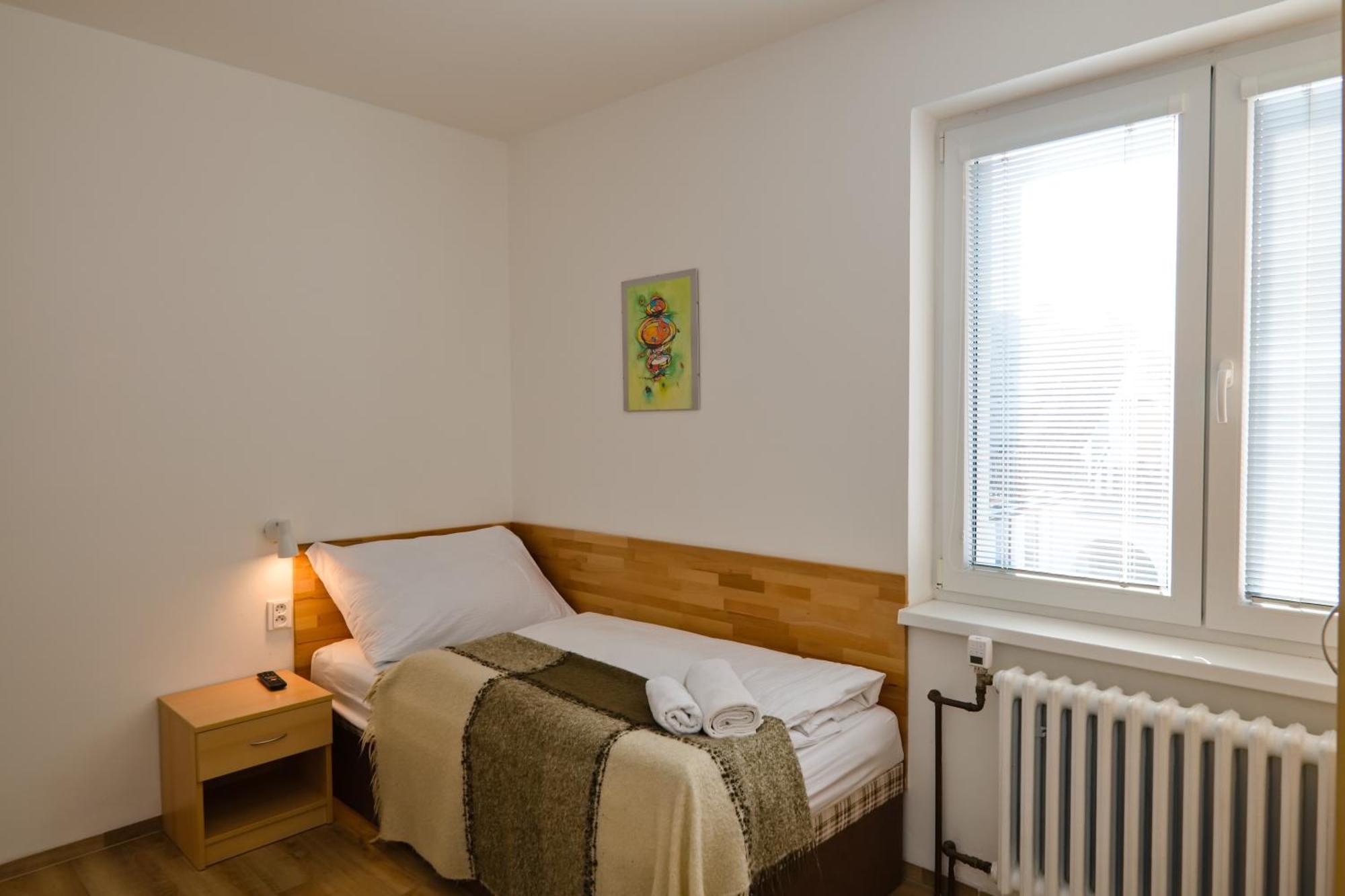 Wellness Vila Bohemia Прага Экстерьер фото