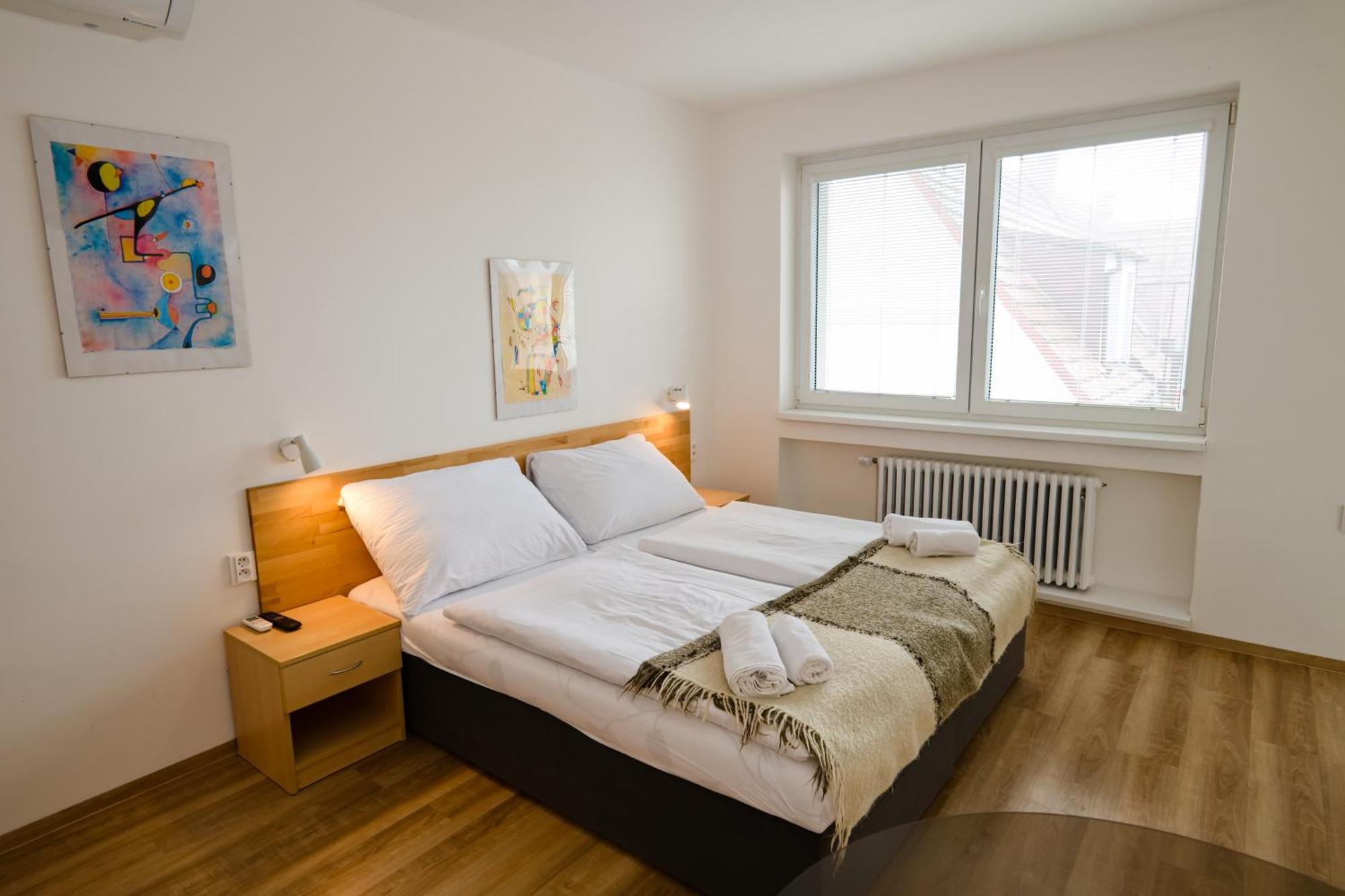 Wellness Vila Bohemia Прага Экстерьер фото