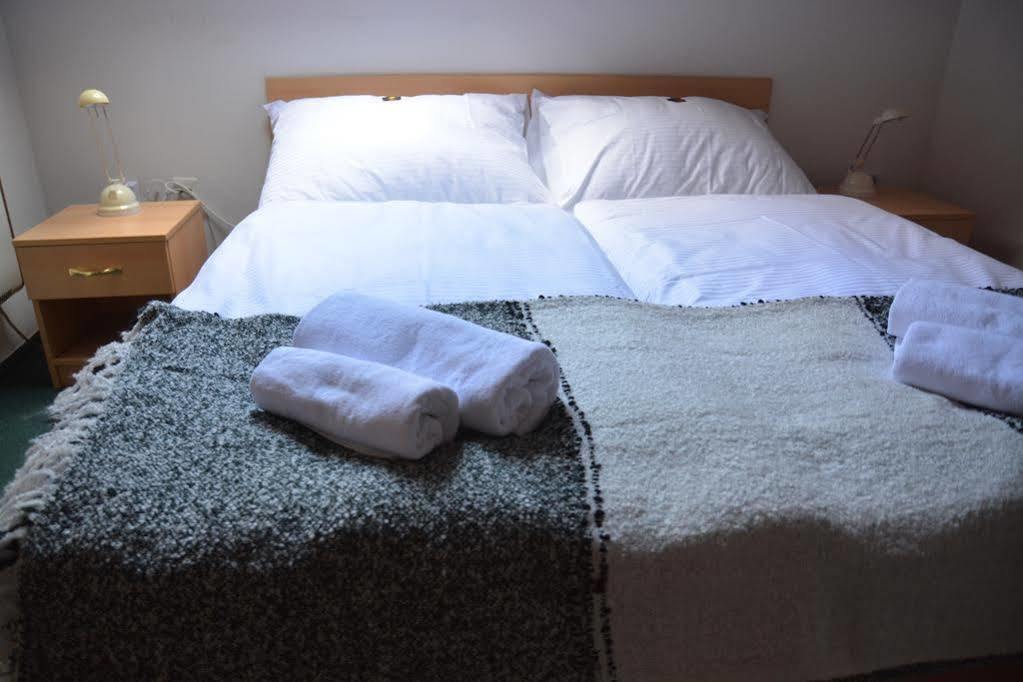 Wellness Vila Bohemia Прага Экстерьер фото